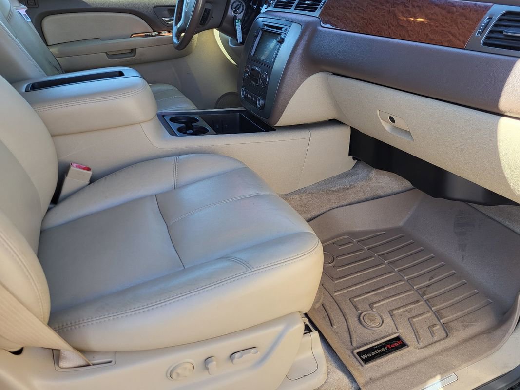 Used 2007 GMC Yukon SLT w/ SLT Preferred Equipment Group image 24