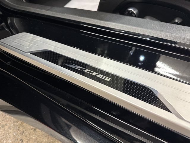 Used 2024 Chevrolet Corvette Z06 RWD image 11