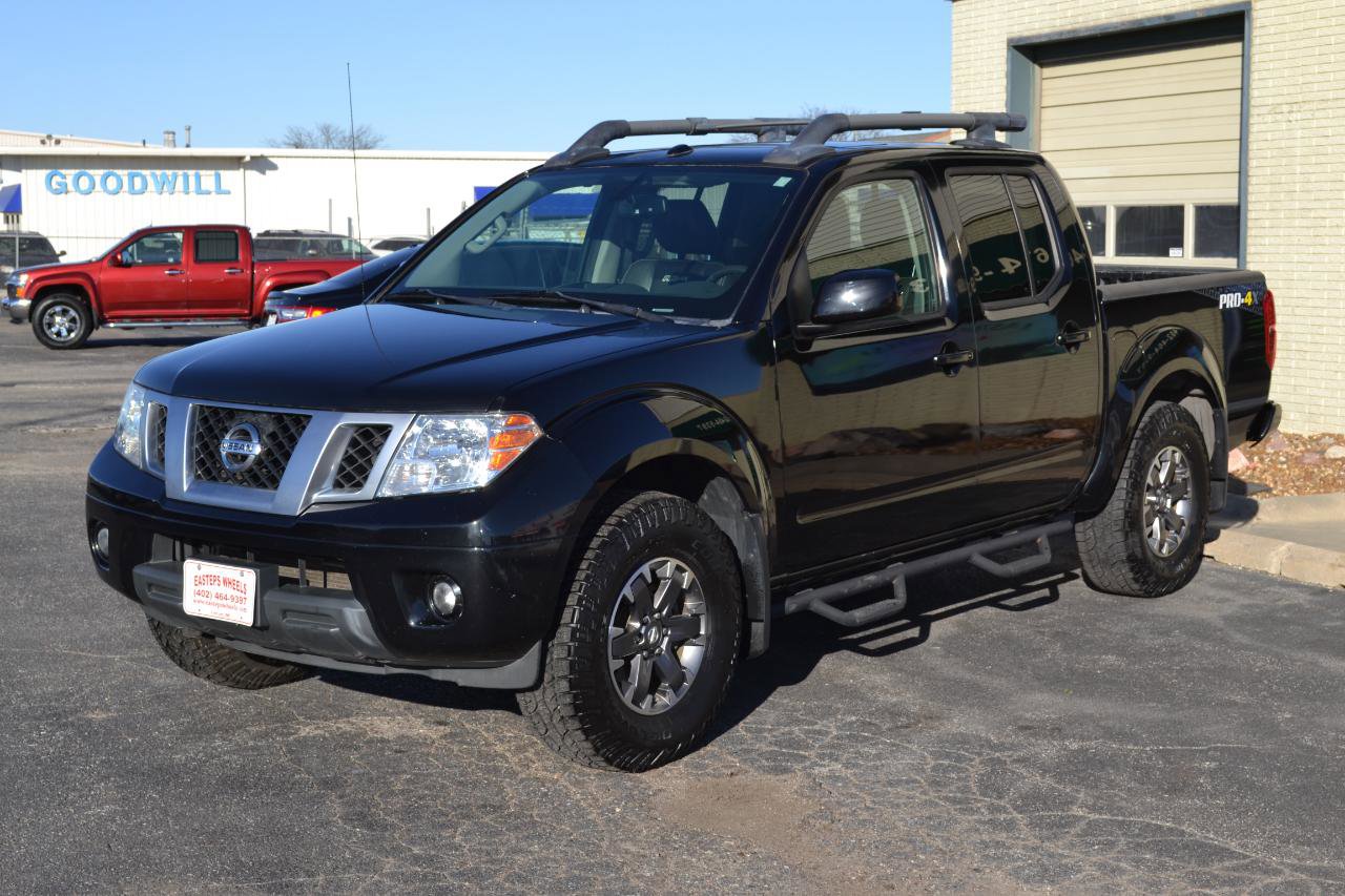 Used 2016 Nissan Frontier PRO-4X w/ Pro-4x Luxury Package image 3