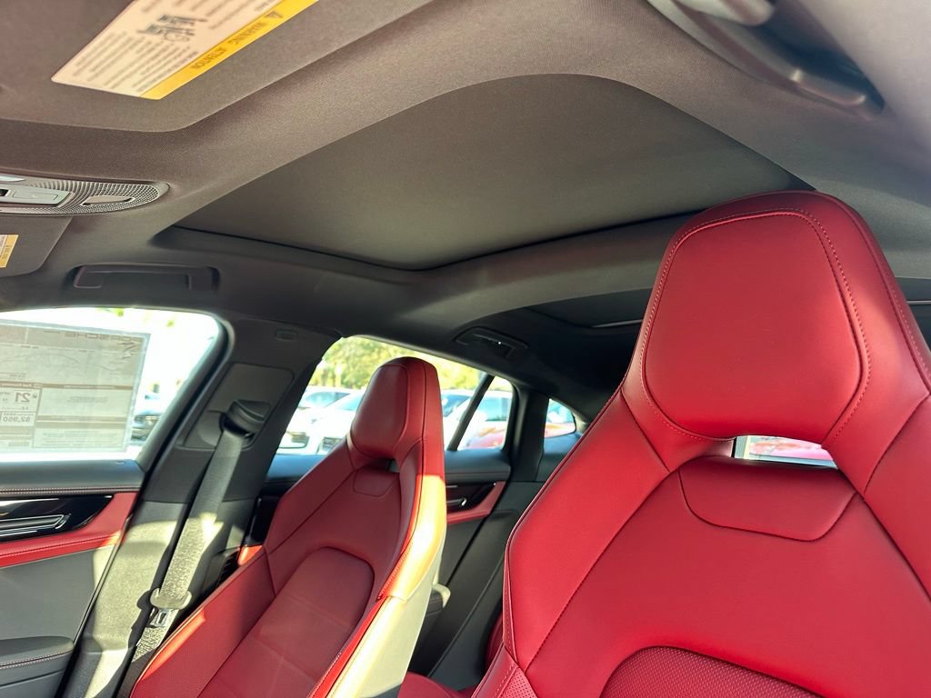 Used 2026 Porsche Panamera RWD image 24
