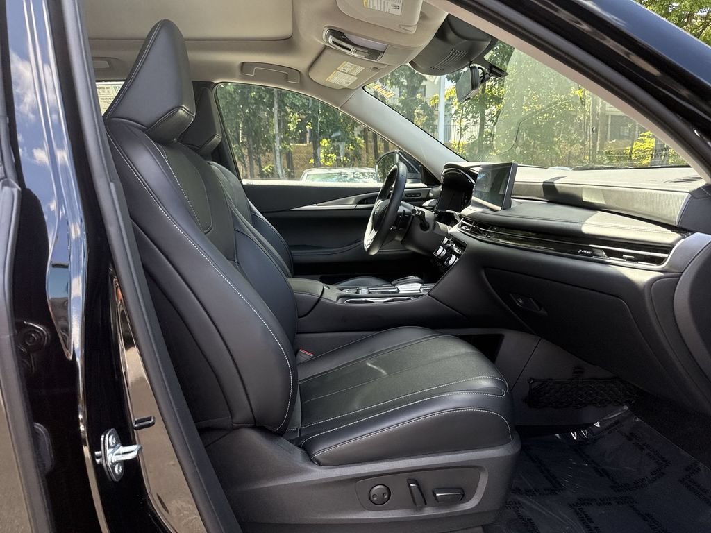 Used 2023 INFINITI QX60 Luxe w/ Cargo Package AWD/4WD image 26