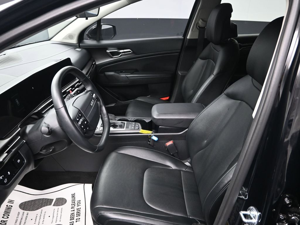Certified 2026 Kia Sportage EX FWD image 14