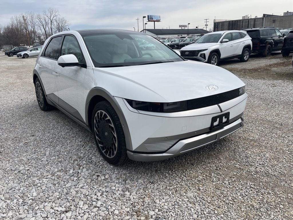 Used 2023 Hyundai Ioniq 5 Limited image 1