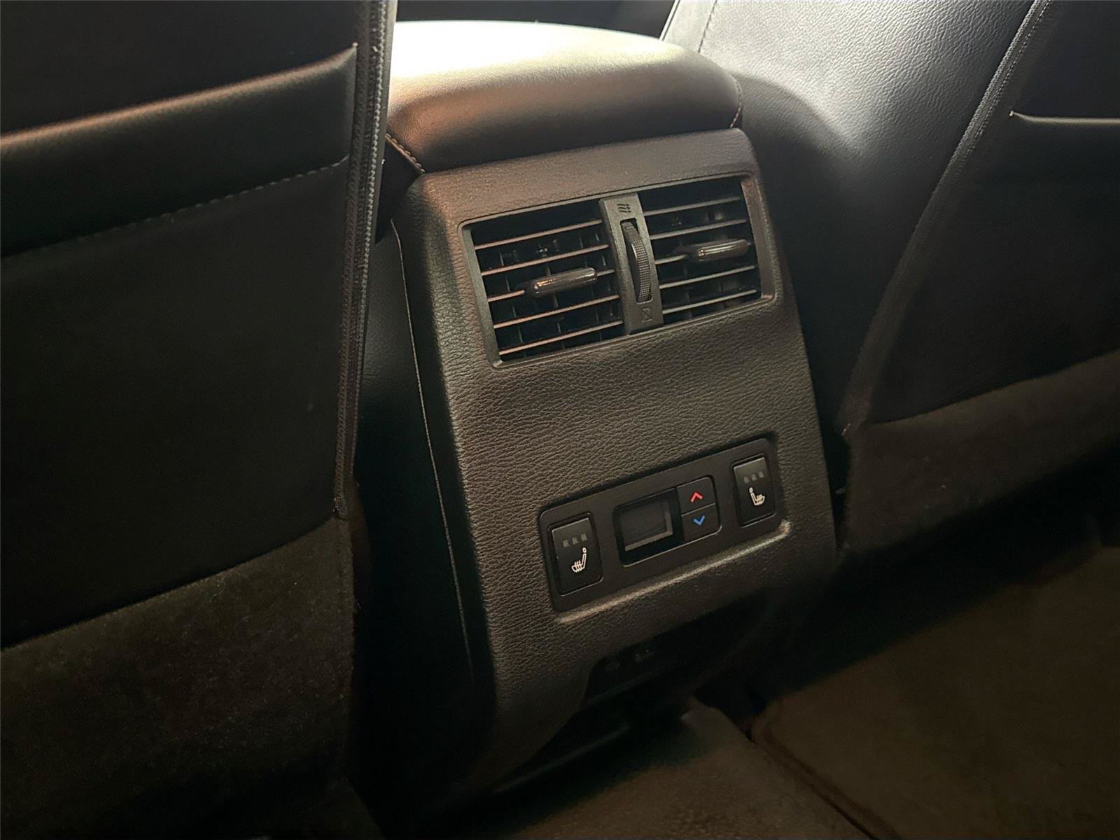 Used 2024 Mitsubishi Outlander SEL FWD image 34