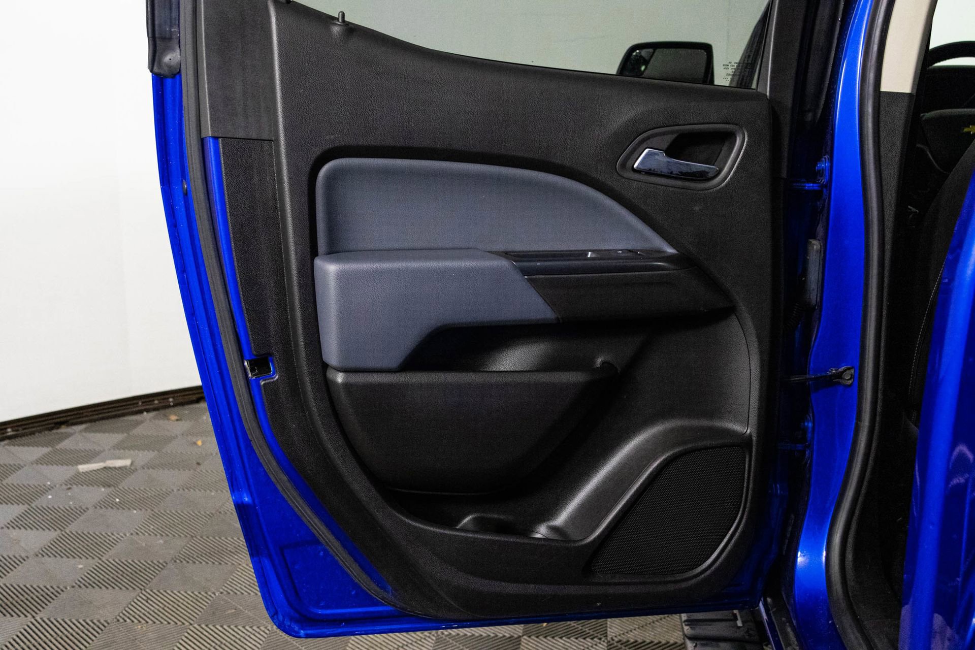 Used 2018 Chevrolet Colorado Z71 image 33