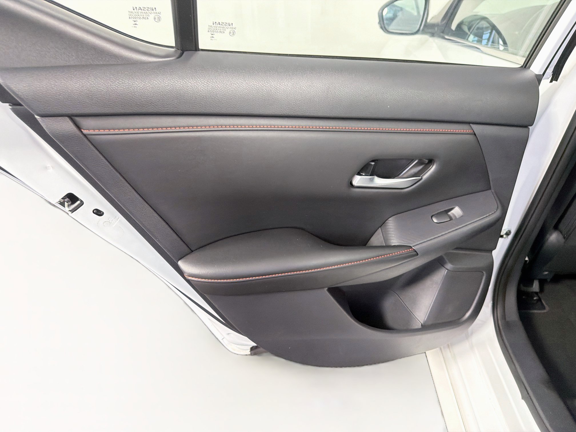 Used 2025 Nissan Sentra SR FWD image 26