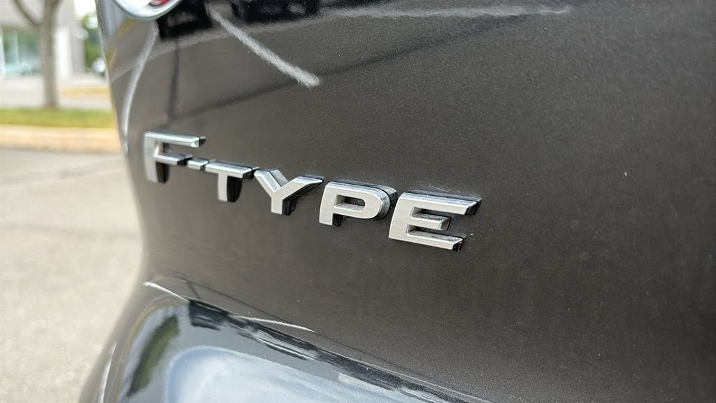 Used 2015 Jaguar F-TYPE S RWD image 24