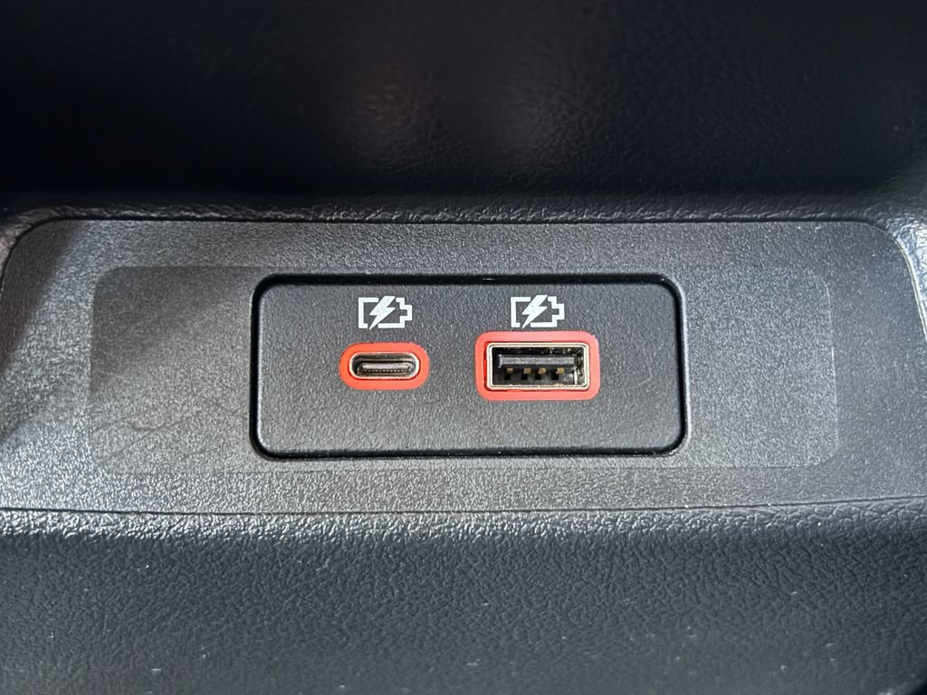 Used 2025 Nissan Altima 2.5 SV FWD image 17