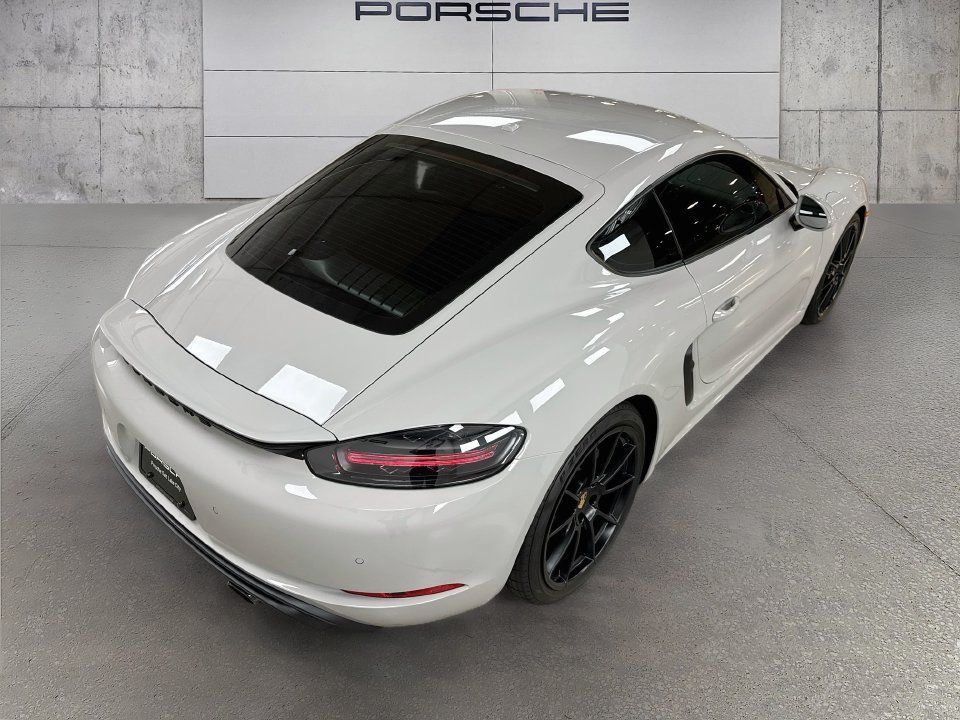 Certified 2025 Porsche 718 Cayman GTS RWD image 38