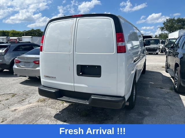 Used 2025 Chevrolet Express 2500 Extended w/ Driver Convenience Package RWD image 11