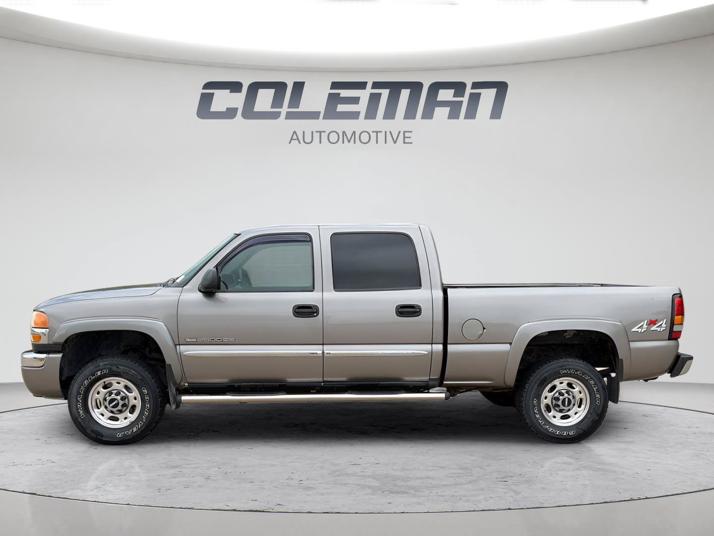 Used 2006 GMC Sierra 2500 SLE w/ Snow Plow Prep Package AWD/4WD image 2