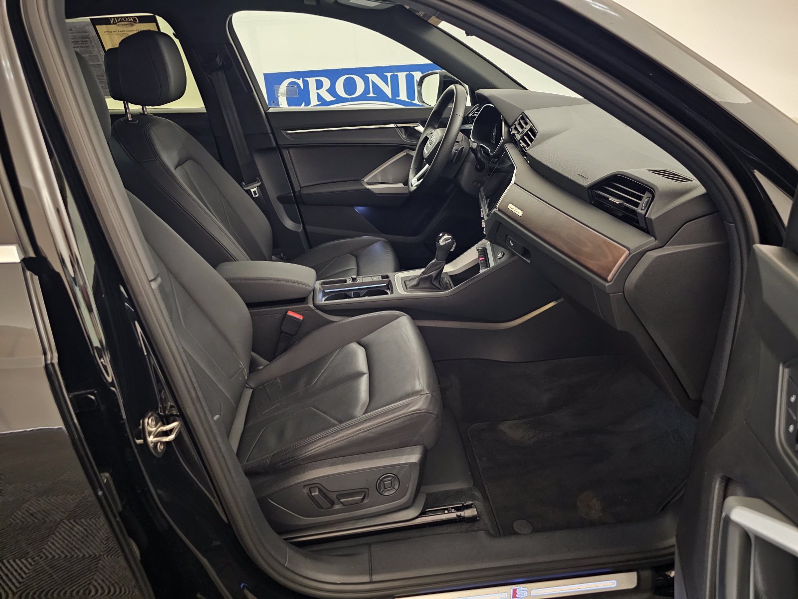 Used 2022 Audi Q3 2.0T Premium Plus w/ Premium Plus Package AWD/4WD image 29