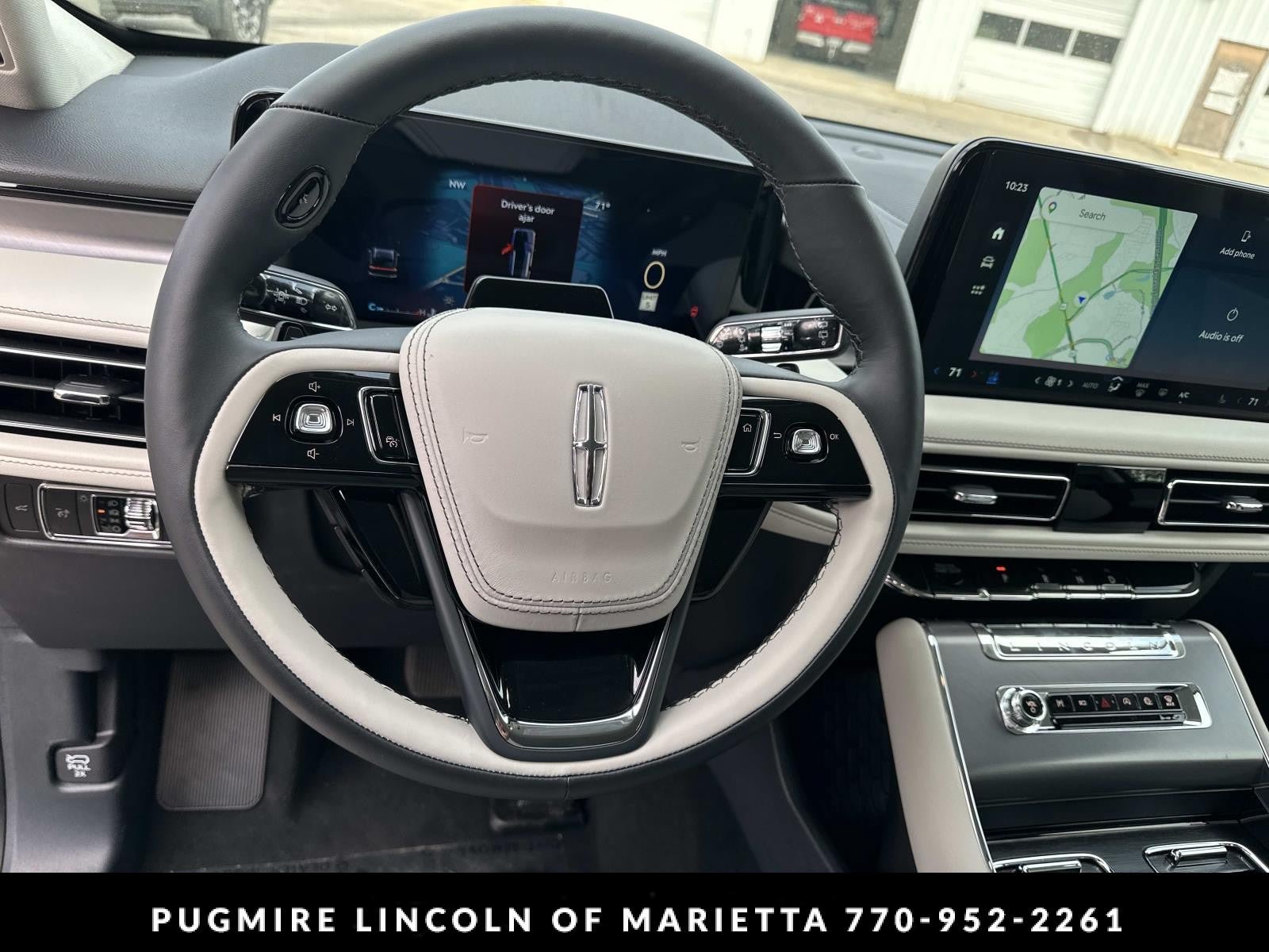 New 2026 Lincoln Aviator AWD image 17