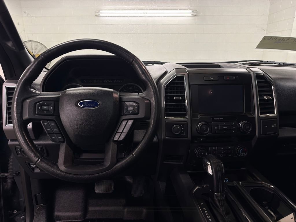 Used 2016 Ford F150 XLT w/ Equipment Group 302A Luxury image 8