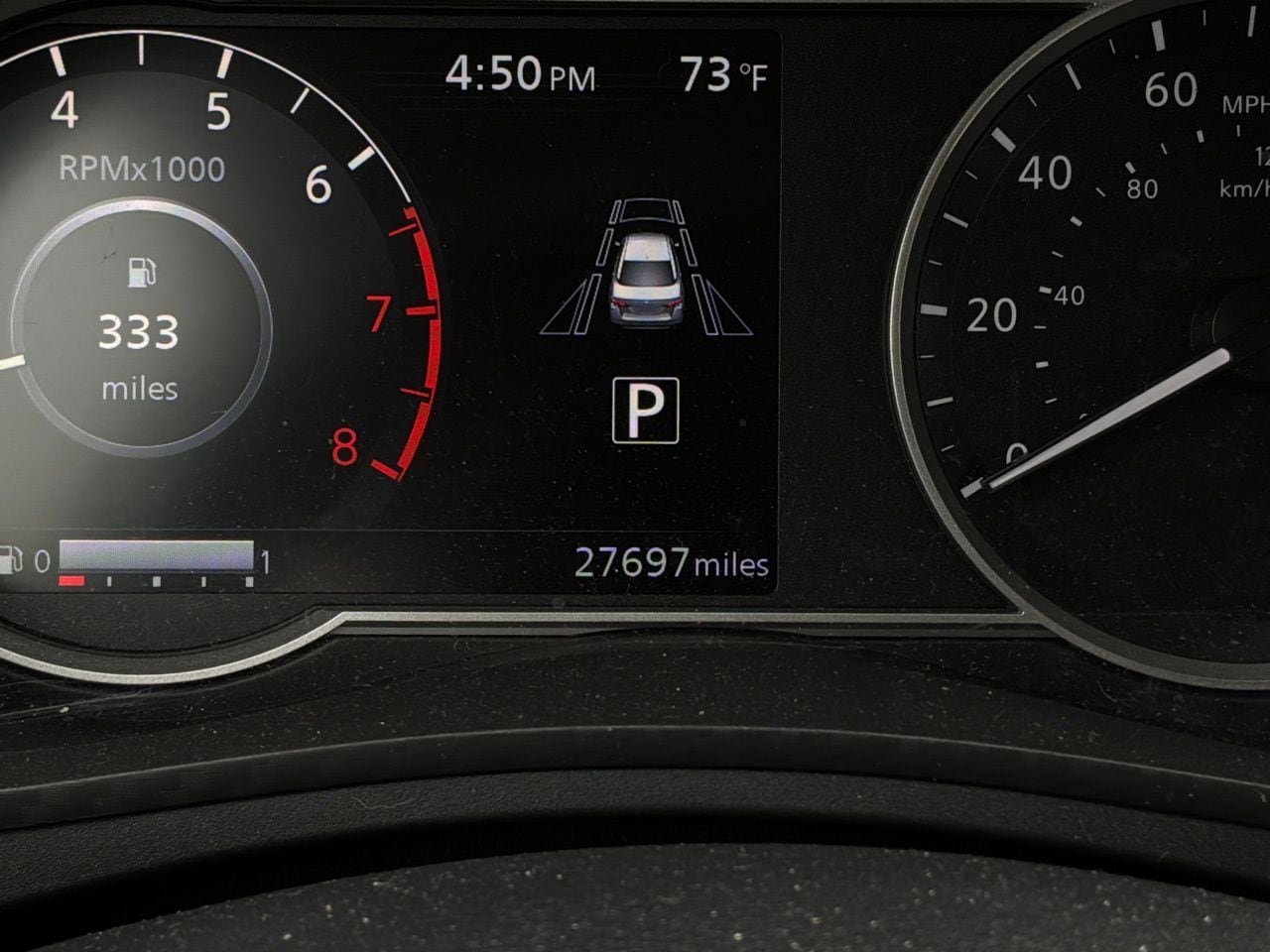 Used 2025 Nissan Versa SV FWD image 33