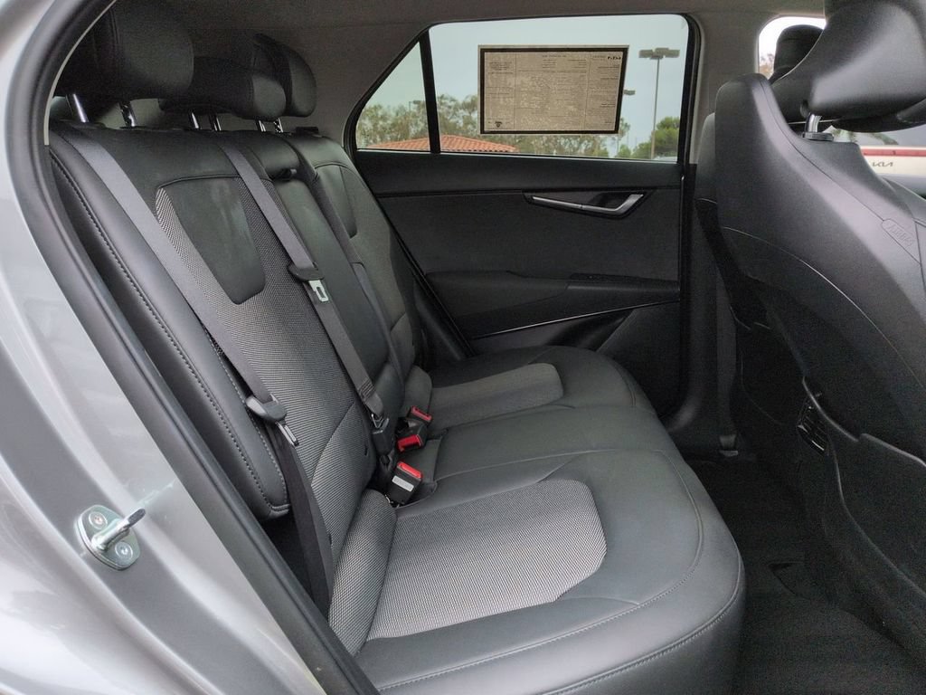 Certified 2023 Kia Niro Wind FWD image 28