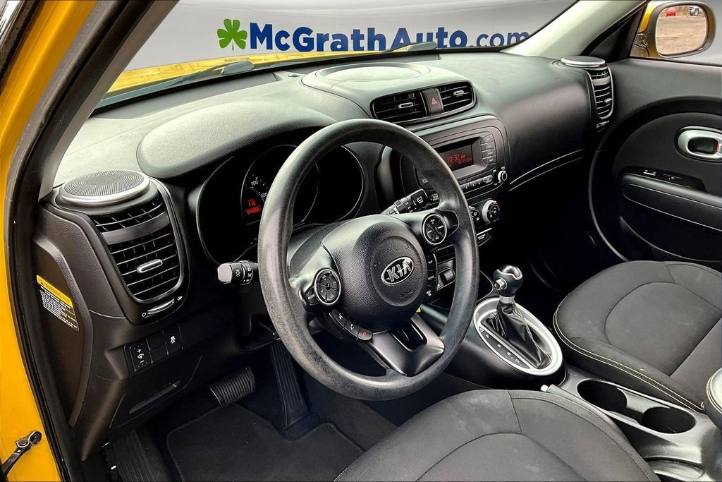 Used 2015 Kia Soul + FWD image 13
