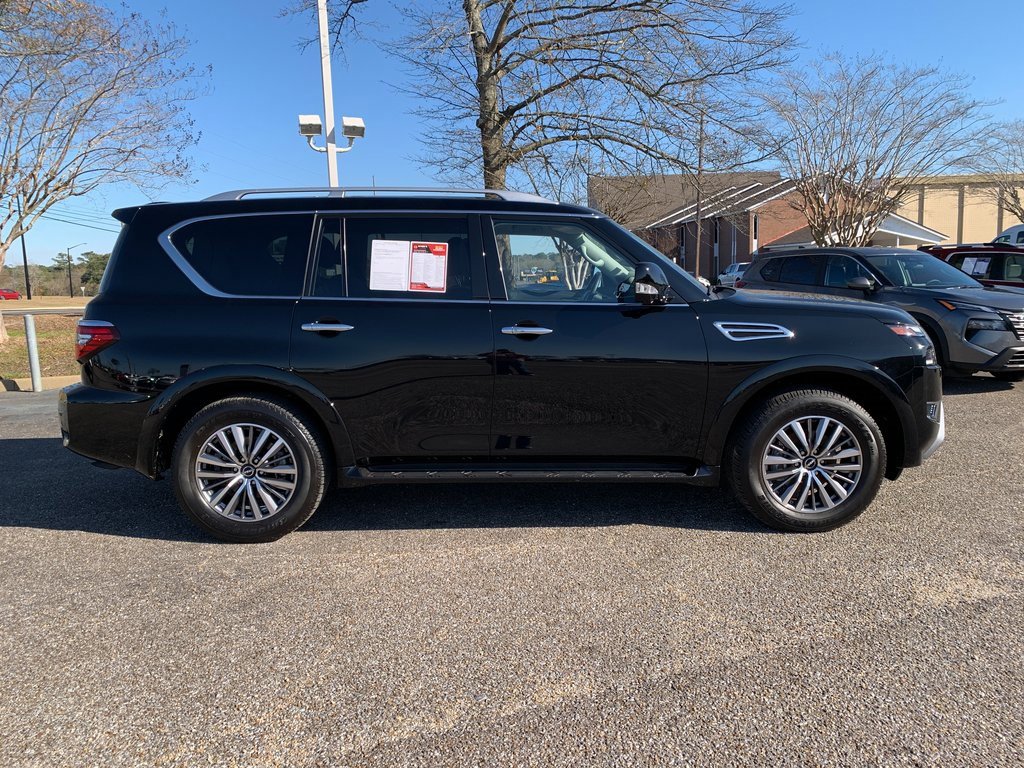 Used 2024 Nissan Armada SL w/ Captain's Chairs Package image 2