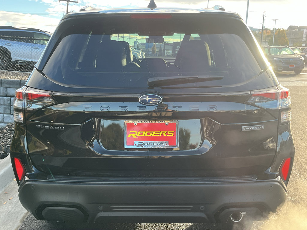 New 2025 Subaru Forester Touring image 4