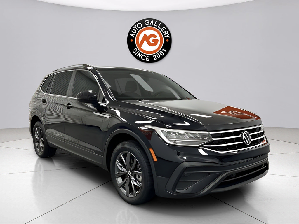Used 2022 Volkswagen Tiguan SE FWD image 1