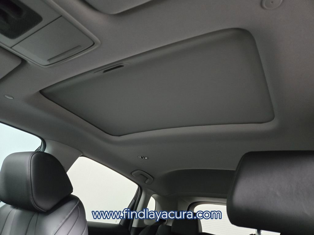 Certified 2025 Acura ADX FWD image 10