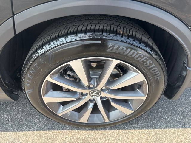 Used 2025 Acura MDX w/ Technology Package FWD image 11