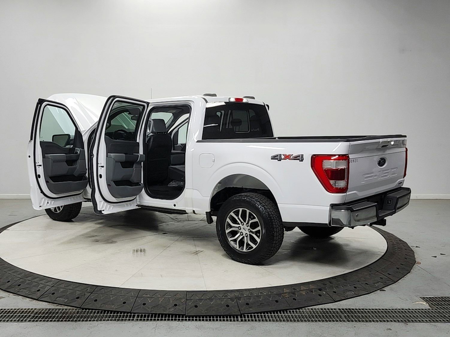 Used 2021 Ford F150 Lariat w/ Equipment Group 501A Mid AWD/4WD image 13