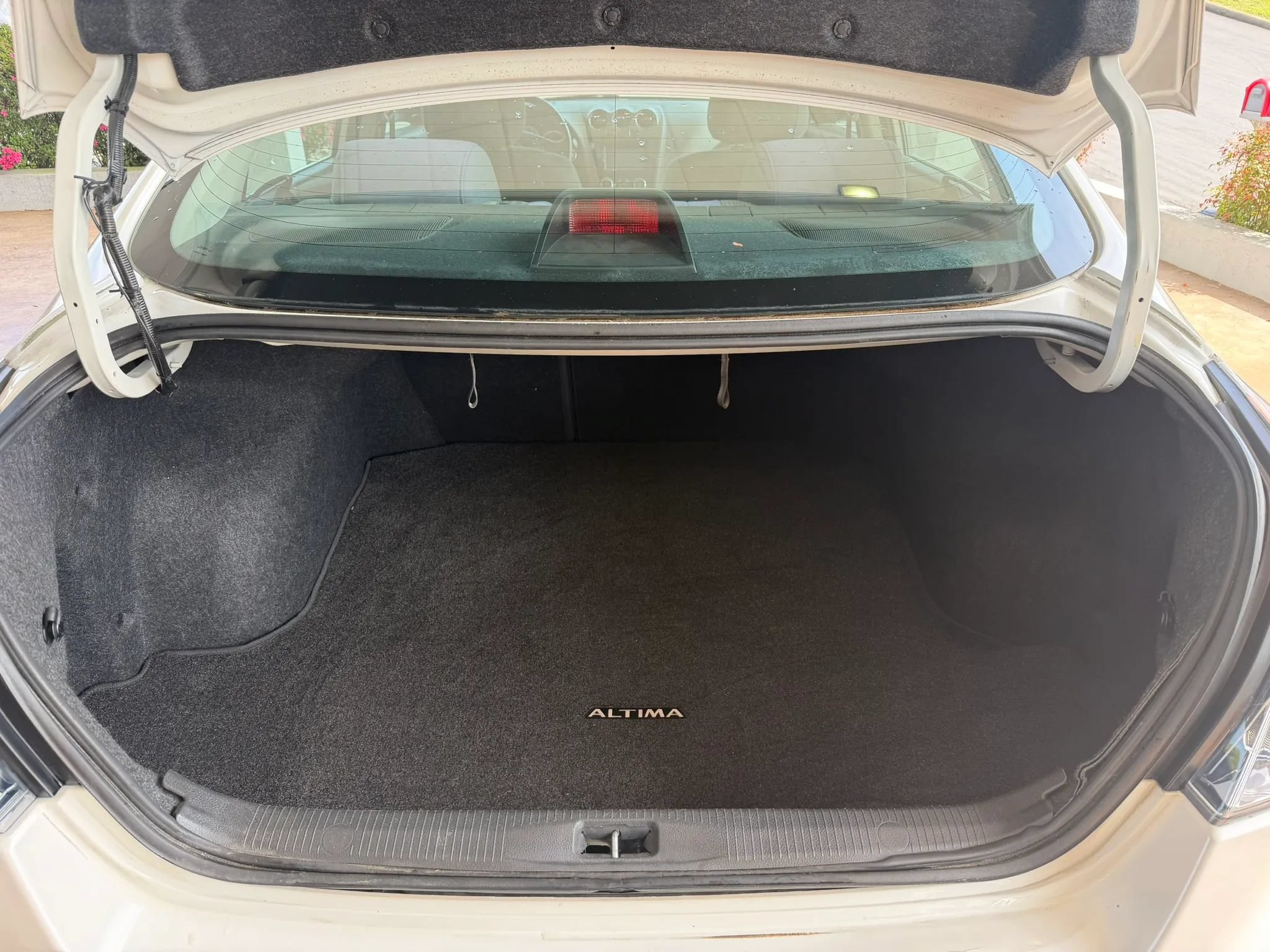 Used 2010 Nissan Altima 2.5 S FWD image 23
