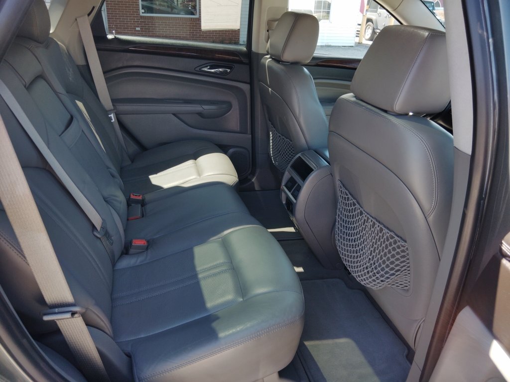 Used 2010 Cadillac SRX Luxury image 31