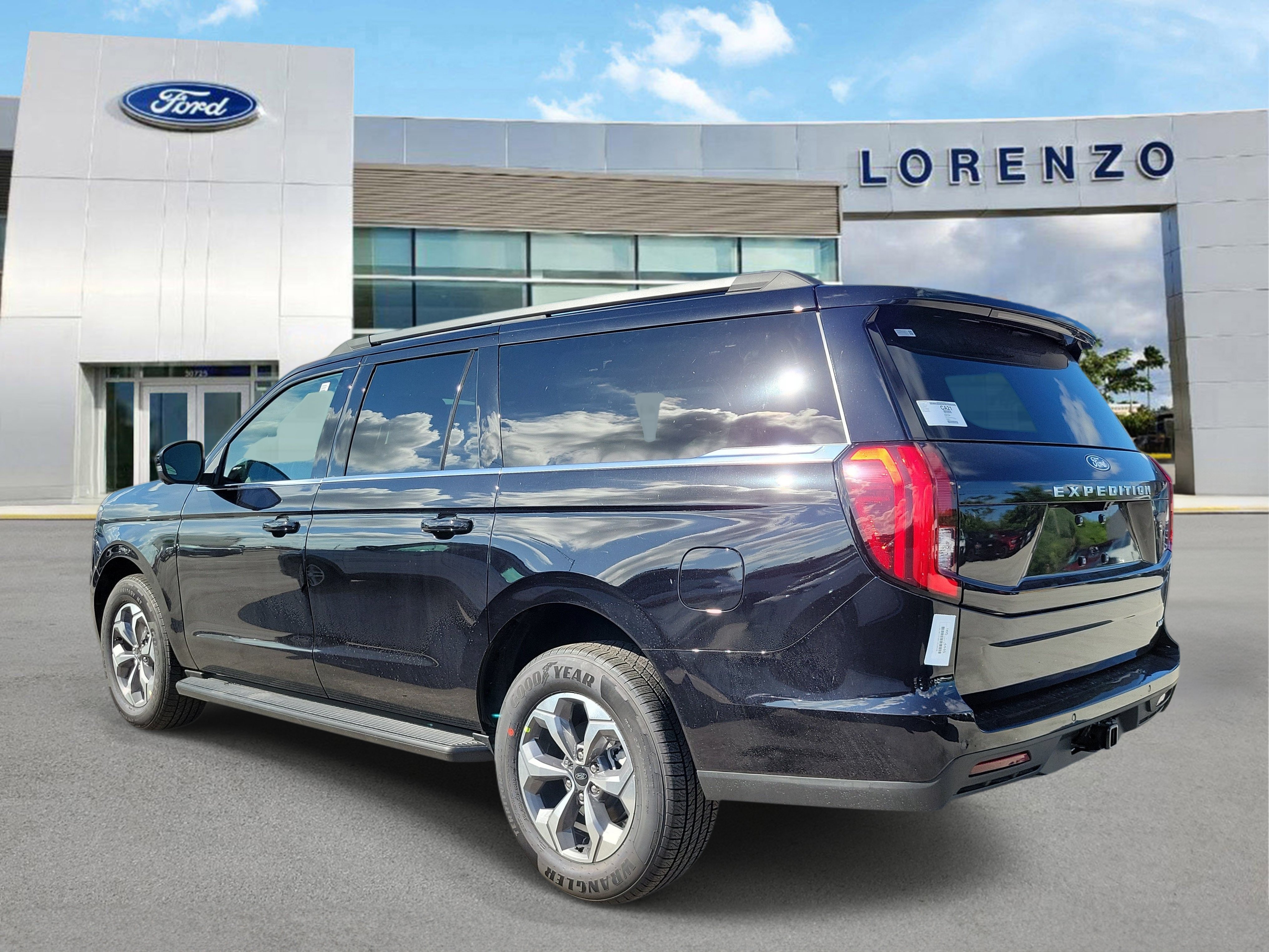 New 2027 Ford Expedition Max Active RWD image 6