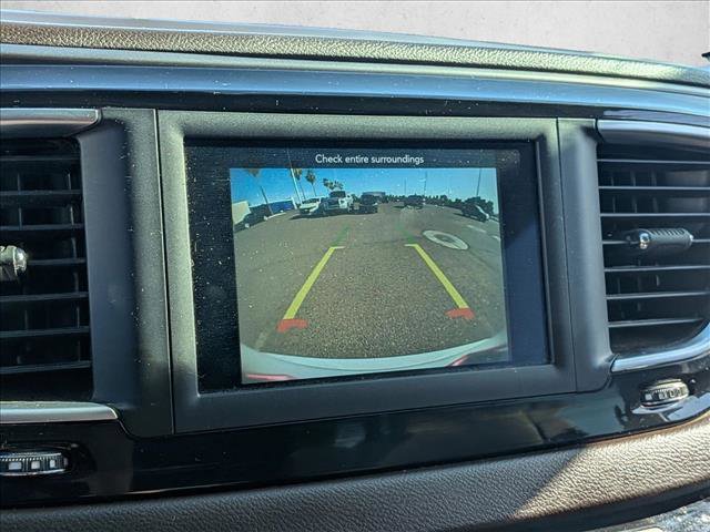 Used 2018 Chrysler Pacifica Touring Plus FWD image 12