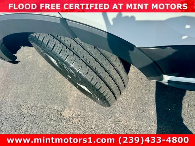 Used 2024 Ford Transit 250 148 High Roof Extended w/ Load Area Protection Package RWD image 13