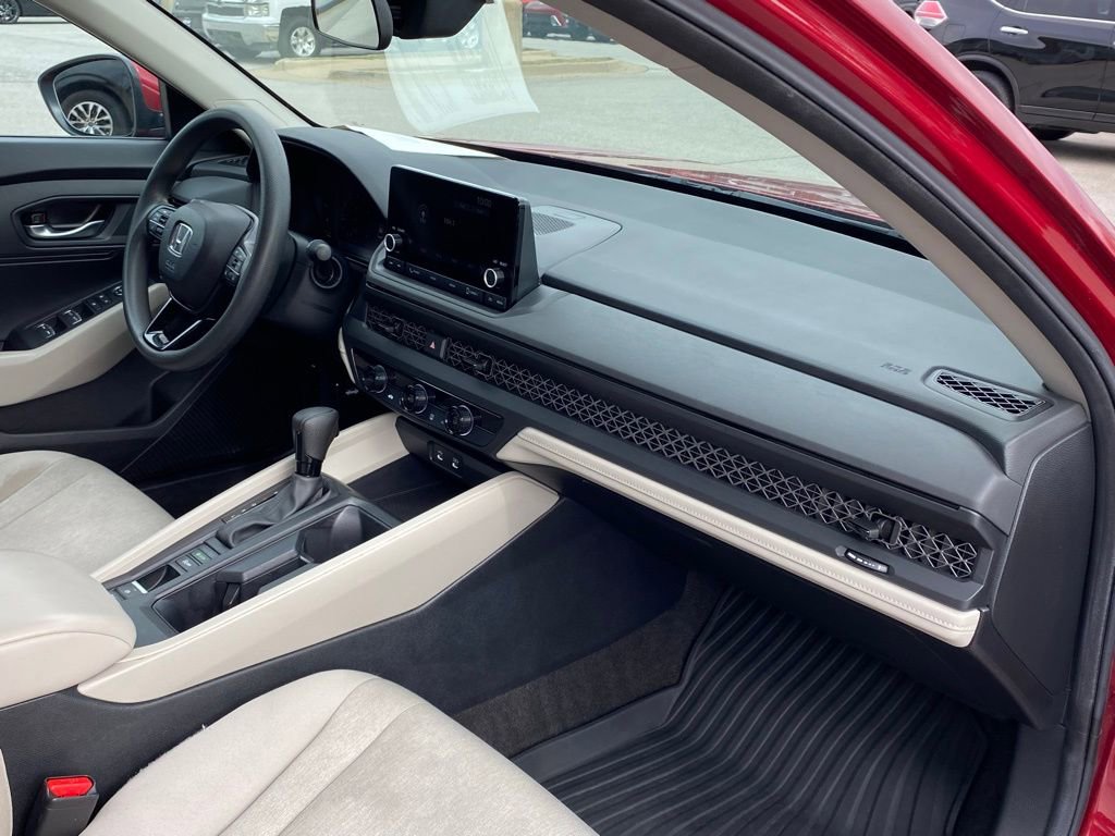 Used 2024 Honda Accord LX image 31