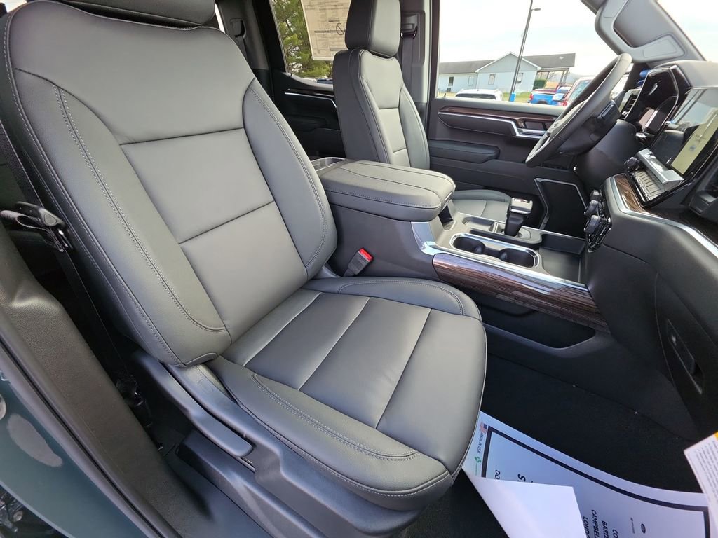 New 2026 Chevrolet Silverado 1500 LT w/ Leather Package AWD/4WD image 24