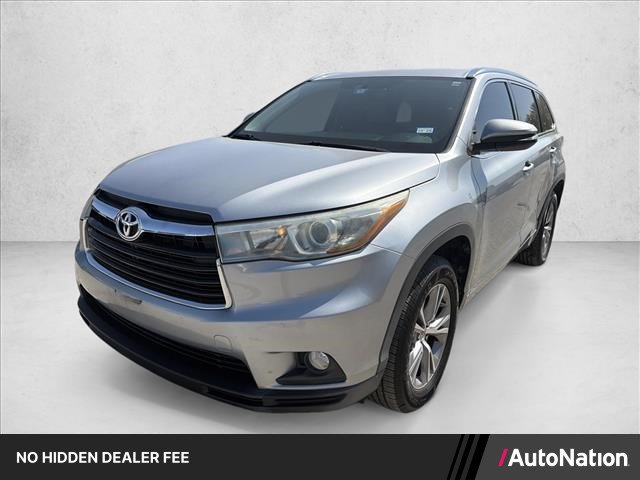 Used 2015 Toyota Highlander XLE FWD image 1