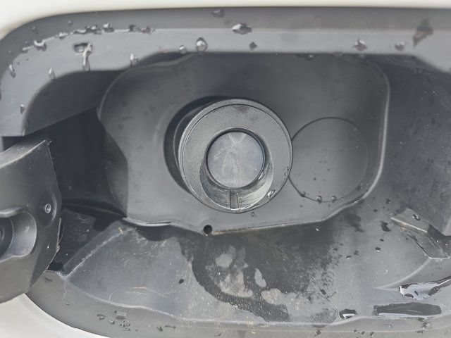 Used 2024 Chevrolet Equinox LT FWD image 12