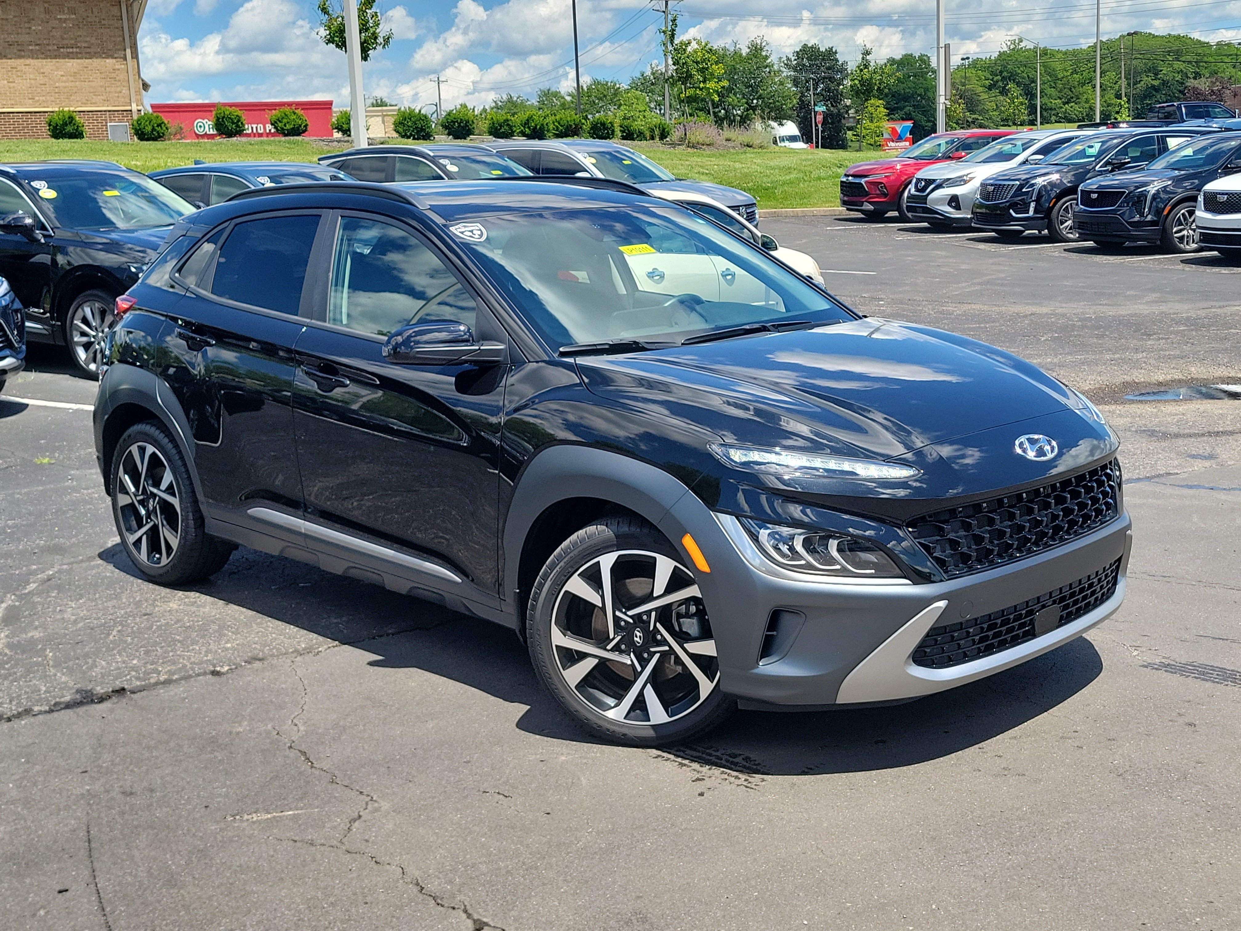 Used 2022 Hyundai Kona Limited AWD/4WD image 31
