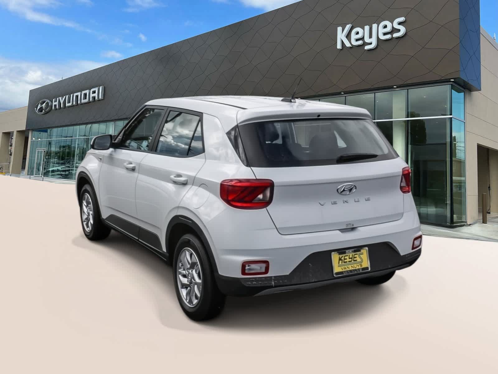 Certified 2026 Hyundai Venue SE FWD image 7