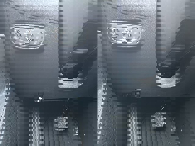 Used 2023 Chevrolet Equinox LS w/ LS Convenience Package image 18