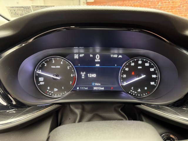 Used 2023 Buick Envision Essence image 16