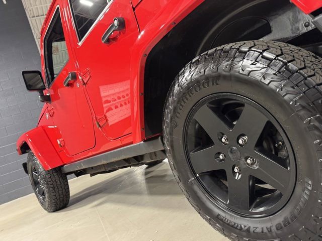 Used 2015 Jeep Wrangler Unlimited Sahara image 24