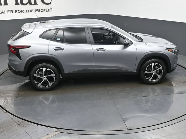 New 2026 Chevrolet Trax RS w/ Driver Confidence Package FWD image 17