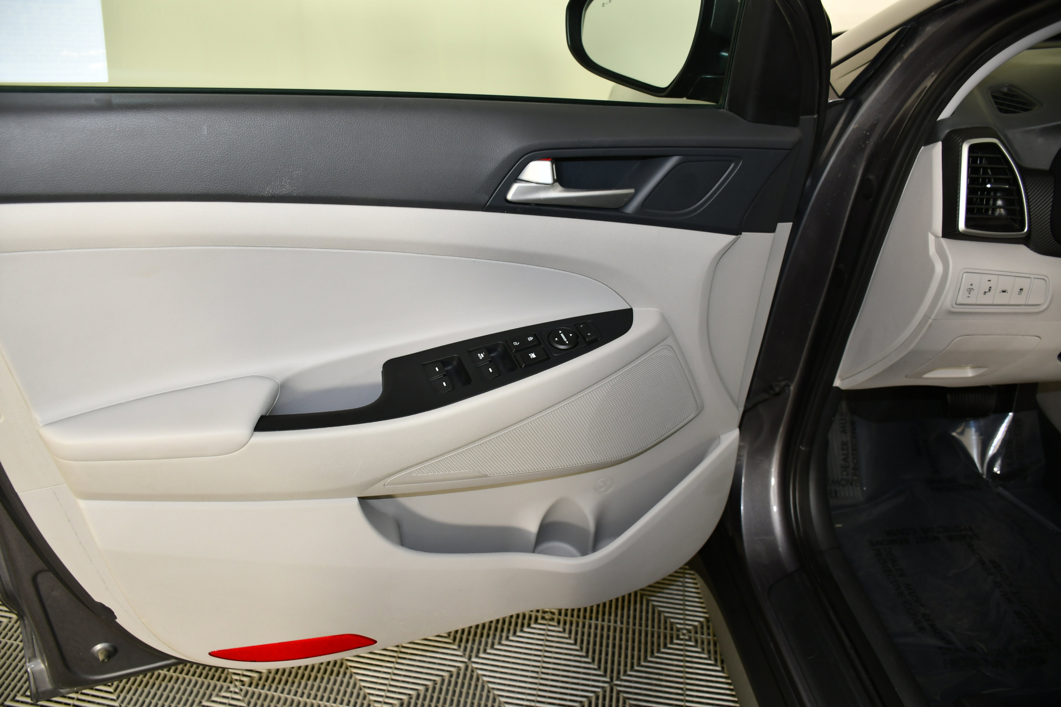 Used 2021 Hyundai Tucson SEL image 36