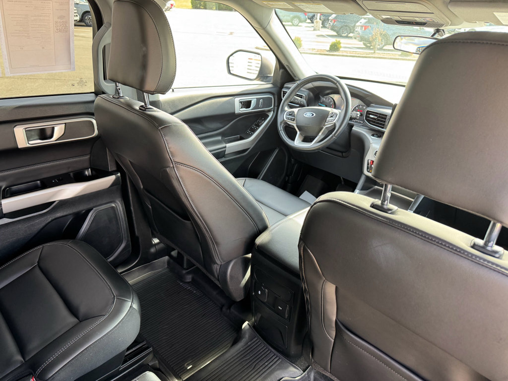 Certified 2023 Ford Explorer XLT w/ Equipment Group 202A image 18