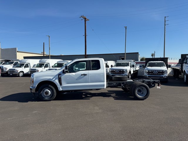 New 2025 Ford F350 XL w/ XL Chrome Package image 4