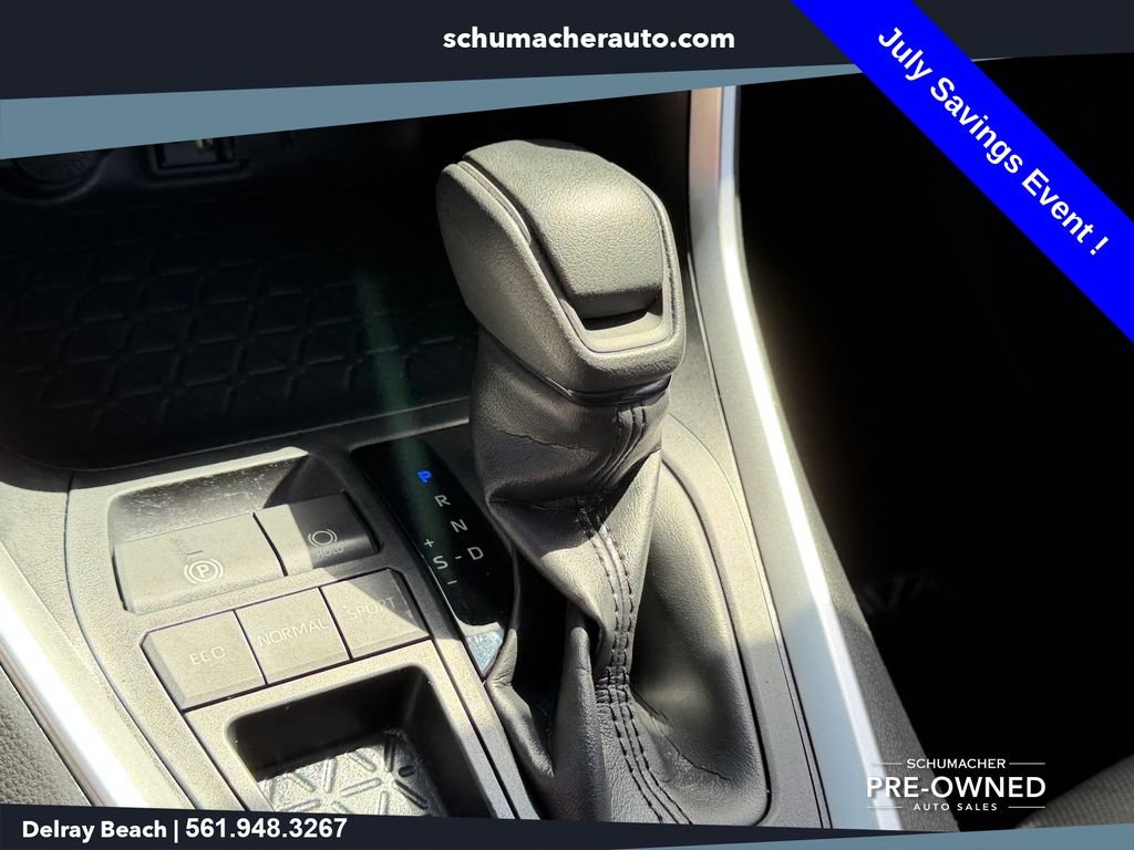 Used 2019 Toyota RAV4 XLE FWD image 23