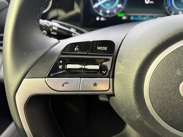 Used 2025 Hyundai Elantra Limited w/ Cargo Package image 18