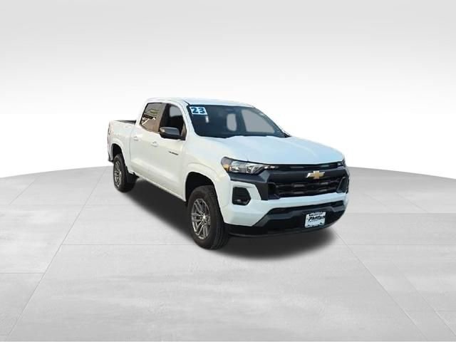 Used 2023 Chevrolet Colorado LT w/ LT Convenience Package II AWD/4WD video 3