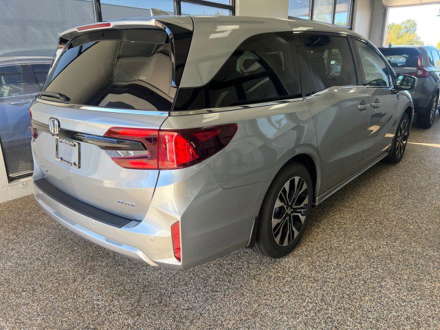 New 2026 Honda Odyssey Elite image 2