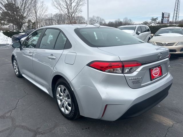 Used 2024 Toyota Corolla LE image 7